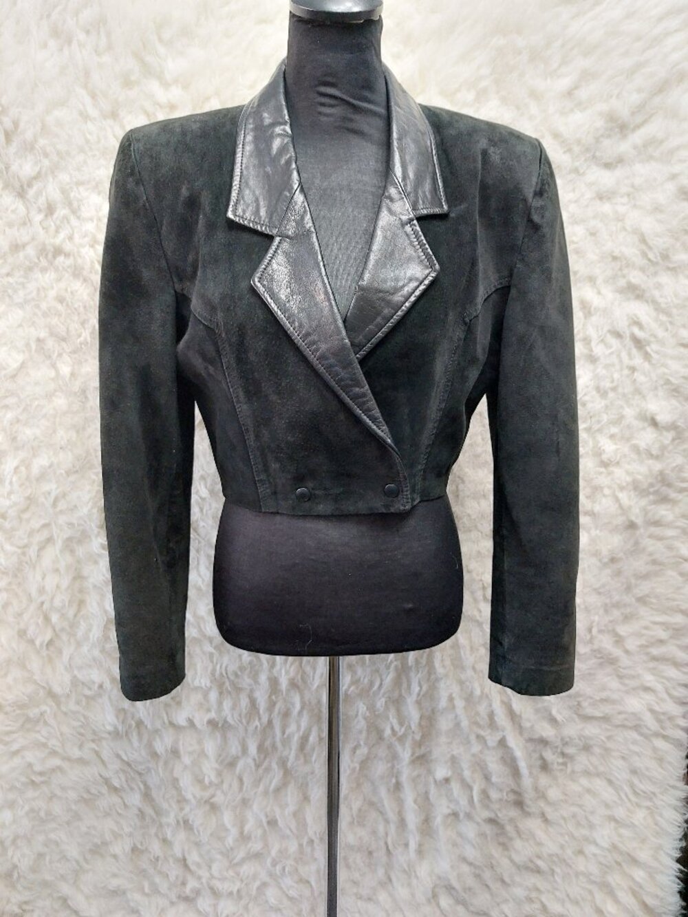 Vintage Danier Black Suede Leather Cropped Jacket with Shoulder Pads M